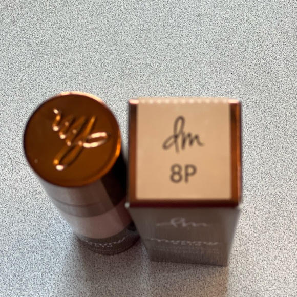 Danessa Myricks Yummy skin serum foundation, shade 8P - Picture 2 of 2
